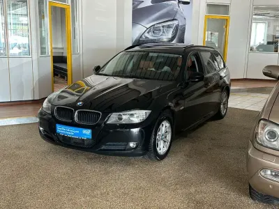 Gebraucht BMW 320 Sport Line 184 PS (135 kW) 2010 Schwarz Limousine
