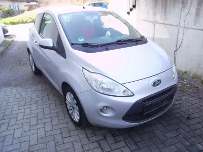 Gebraucht Ford Ka Titanium 69 PS (50 kW) 2010 Silber Kleinwagen