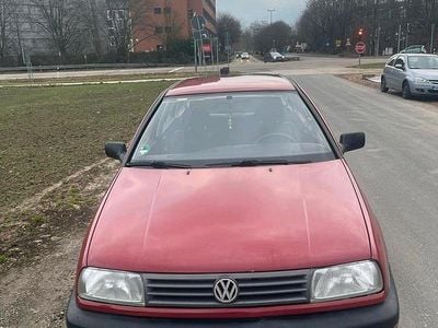 Gebraucht VW Jetta 90 PS (66 kW) 1992 Rot Limousine