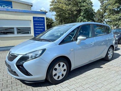 Silber Gebraucht 2016 Opel Zafira Tourer Selection Van / Kleinbus | 7.900 € (Fairer Preis)