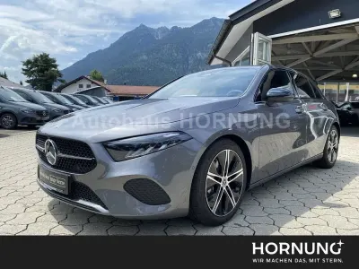 Gebraucht Mercedes A200 Progressive 163 PS (119 kW) 2026 Grau Limousine