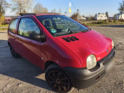 Używany Renault Twingo 58 KM (42 kW) 2004 Czerwony Hatchback