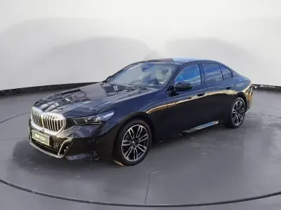 Nouă BMW 520 M Sport 197 CP (144 kW) 2025 Negru Berlinǎ