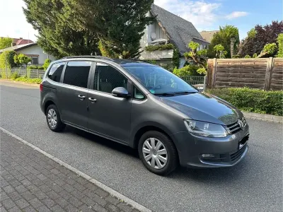 Gebraucht VW Sharan Trendline 140 PS (102 kW) 2011 Grau Van / Kleinbus