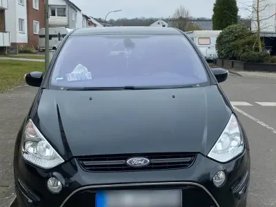 Gebraucht Ford S-MAX S 130 PS (95 kW) 2011 Schwarz Van / Kleinbus