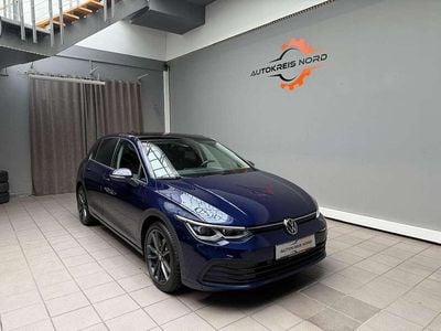 Gebraucht VW Golf VII Life 150 PS (110 kW) 2021 Atlantic blue Kleinwagen