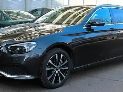 Gebraucht Mercedes E300 194 PS (142 kW) 2021 Grau Limousine