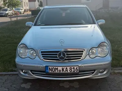 Gebraucht Mercedes C220 150 PS (110 kW) 2006 Grau Limousine