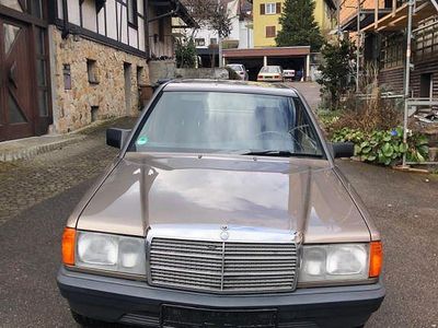 Gebraucht Mercedes 190 122 PS (89 kW) 1988 Braun Limousine