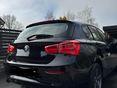 Gebraucht BMW 116 109 PS (80 kW) 2015 Schwarz Kleinwagen