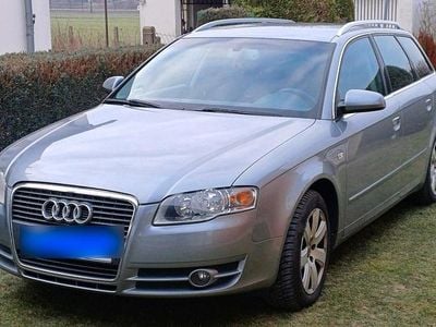 Silber Gebraucht 2005 Audi A4 Kombi | 2.990 € (Fairer Preis)