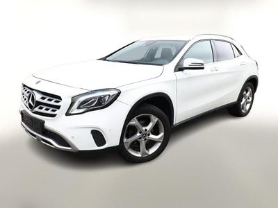 Gebraucht Mercedes GLA200 Urban 156 PS (114 kW) 2019 Weiß SUV