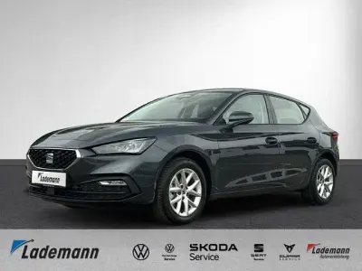 Używany Seat Leon Style 150 KM (110 kW) 2026 Szary Sedan/Limuzyna