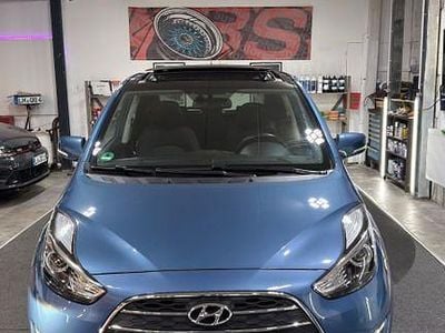 Gebraucht Hyundai ix20 Passion 125 PS (91 kW) 2016 Blau Kleinwagen