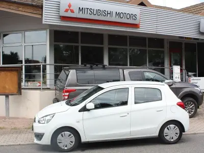 Gebraucht Mitsubishi Space Star Basis 71 PS (52 kW) 2017 Weiß Kleinwagen