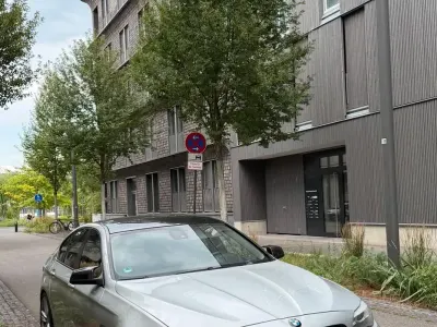 Gebraucht BMW 530 2011 Silber Limousine