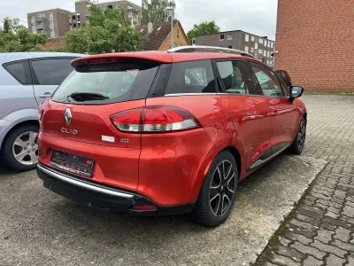 Gebraucht Renault Clio Luxe 90 PS (66 kW) 2014 Feuerrot Kombi