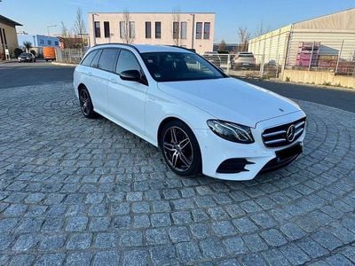Gebraucht Mercedes E220 AMG line 194 PS (142 kW) 2019 Weiß Limousine