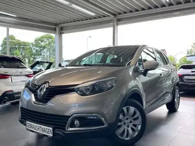 Gebraucht Renault Captur Dynamique 90 PS (66 kW) 2014 Braun SUV