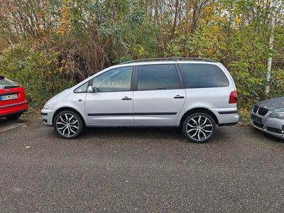 VW Sharan