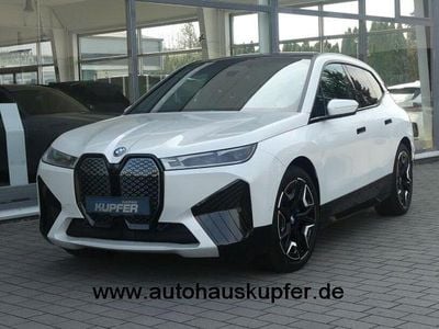 Gebraucht BMW iX Sport Line 384 kW (523 PS) 2023 Weiß SUV