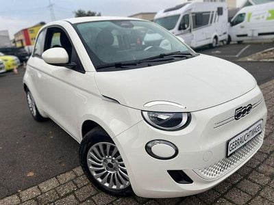 Second-hand Fiat 500e 86 kW (118 CP) 2023 Alb Berlinǎ