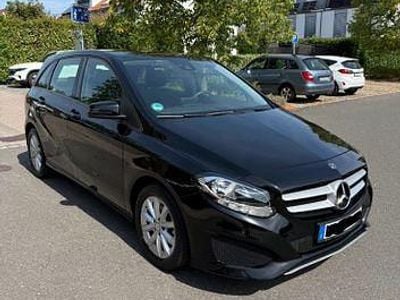 Mercedes B200