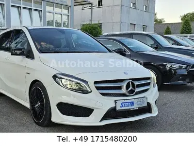 Gebraucht Mercedes B200 Sport 136 PS (100 kW) 2014 Weiß Kleinwagen