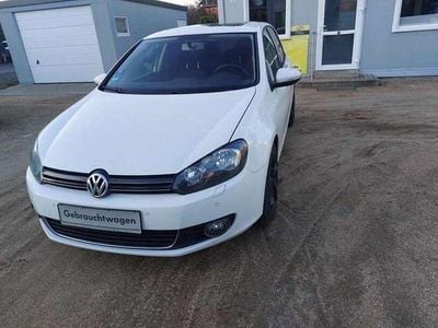 Gebraucht VW Golf VI Highline 122 PS (89 kW) 2011 Candyweiß Kleinwagen