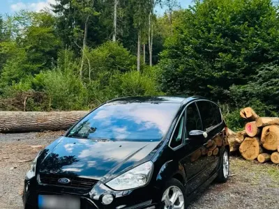 Gebraucht Ford S-MAX Titanium S 163 PS (119 kW) 2013 Schwarz Van / Kleinbus