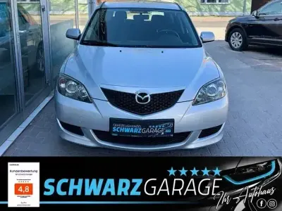 Używany Mazda 3 Comfort 96 KM (70 kW) 2005 Andere Sedan/Limuzyna