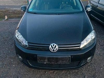 Gebraucht VW Golf VII 105 PS (77 kW) 2012 Schwarz Kombi