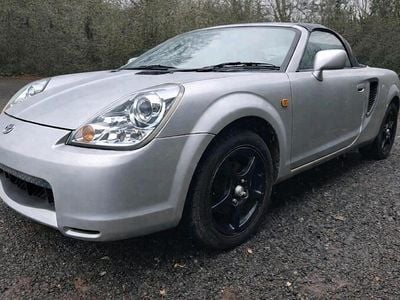 Silber Gebraucht 2002 Toyota MR2 Cabrio | 3.350 €