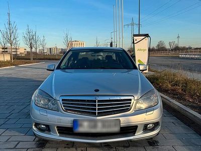 Gebraucht Mercedes C180 156 PS (114 kW) 2010 Silber Limousine