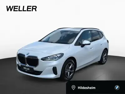 Gebraucht BMW 218 Active Tourer Sport Line 136 PS (100 kW) 2025 Weiß Van / Kleinbus
