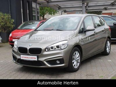 Gebraucht BMW 218 Active Tourer Basis 136 PS (100 kW) 2015 Silber Van / Kleinbus
