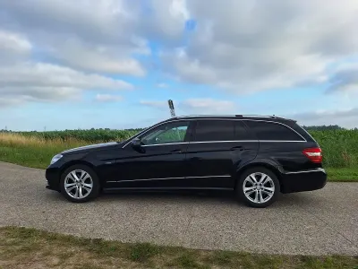 Gebraucht Mercedes E250 Avantgarde 204 PS (150 kW) 2011 Schwarz Kombi