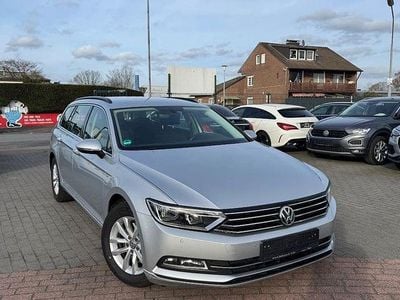 Gebraucht VW Passat Comfortline 120 PS (88 kW) 2015 Grau Kombi