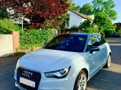 Gebraucht Audi A1 Sportback S-Line 122 PS (89 kW) 2012 Blau Kleinwagen