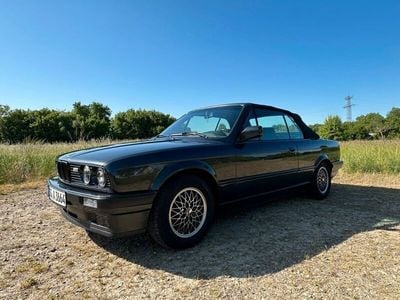 Schwarz Gebraucht 1992 BMW 320 Cabriolet Performance Cabrio | 21.500 €