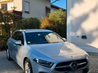 Gebraucht Mercedes A180 116 PS (85 kW) 2020 Silber Kombi