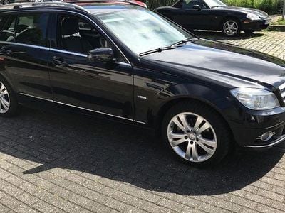 Gebraucht Mercedes C200 Avantgarde 136 PS (100 kW) 2011 Schwarz Limousine