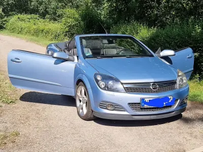 Gebraucht Opel Astra Cosmo 179 PS (131 kW) 2007 Blau Cabrio