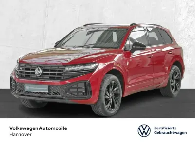 Gebraucht VW Touareg R-line 286 PS (210 kW) 2024 Chilirot (metallic) SUV