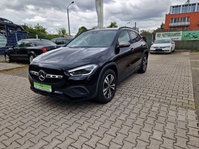 Mercedes GLA220