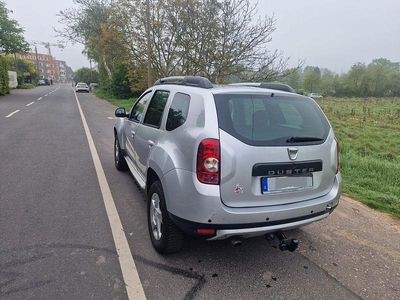 Second-hand Dacia Duster Prestige 105 CP (77 kW) 2012 Argintiu SUV