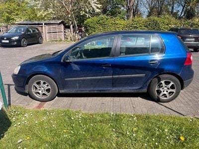 Gebraucht VW Golf V 105 PS (77 kW) 2005 Blau Kleinwagen