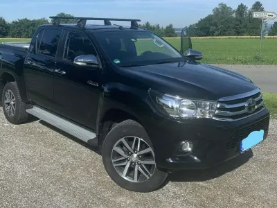 Gebraucht Toyota HiLux Comfort 150 PS (110 kW) 2017 Schwarz Pickup