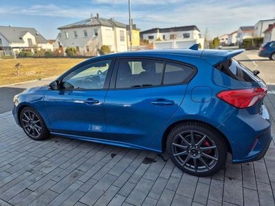 Gebraucht Ford Focus ST 190 PS (139 kW) 2019 Blau Limousine