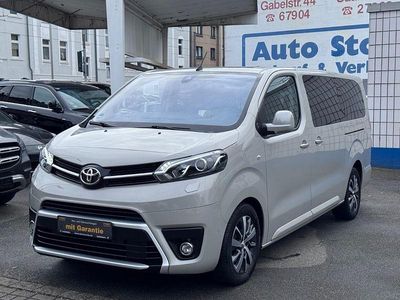 Gebraucht Toyota Proace Verso Team 177 PS (130 kW) 2021 Silber Kombi
